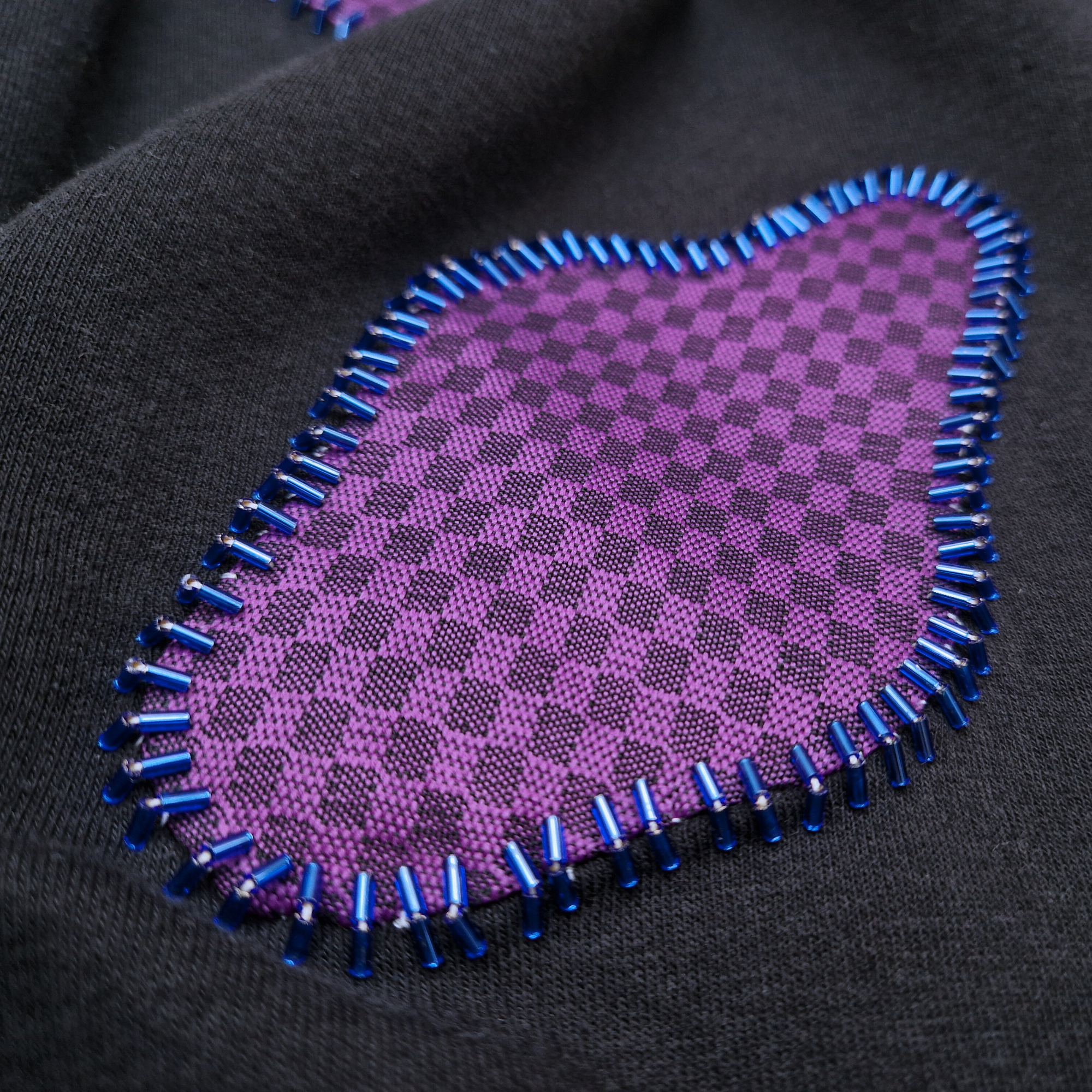 Men Long Sleeves Sweatshirt "The Patches" In Black Round Neckline Top