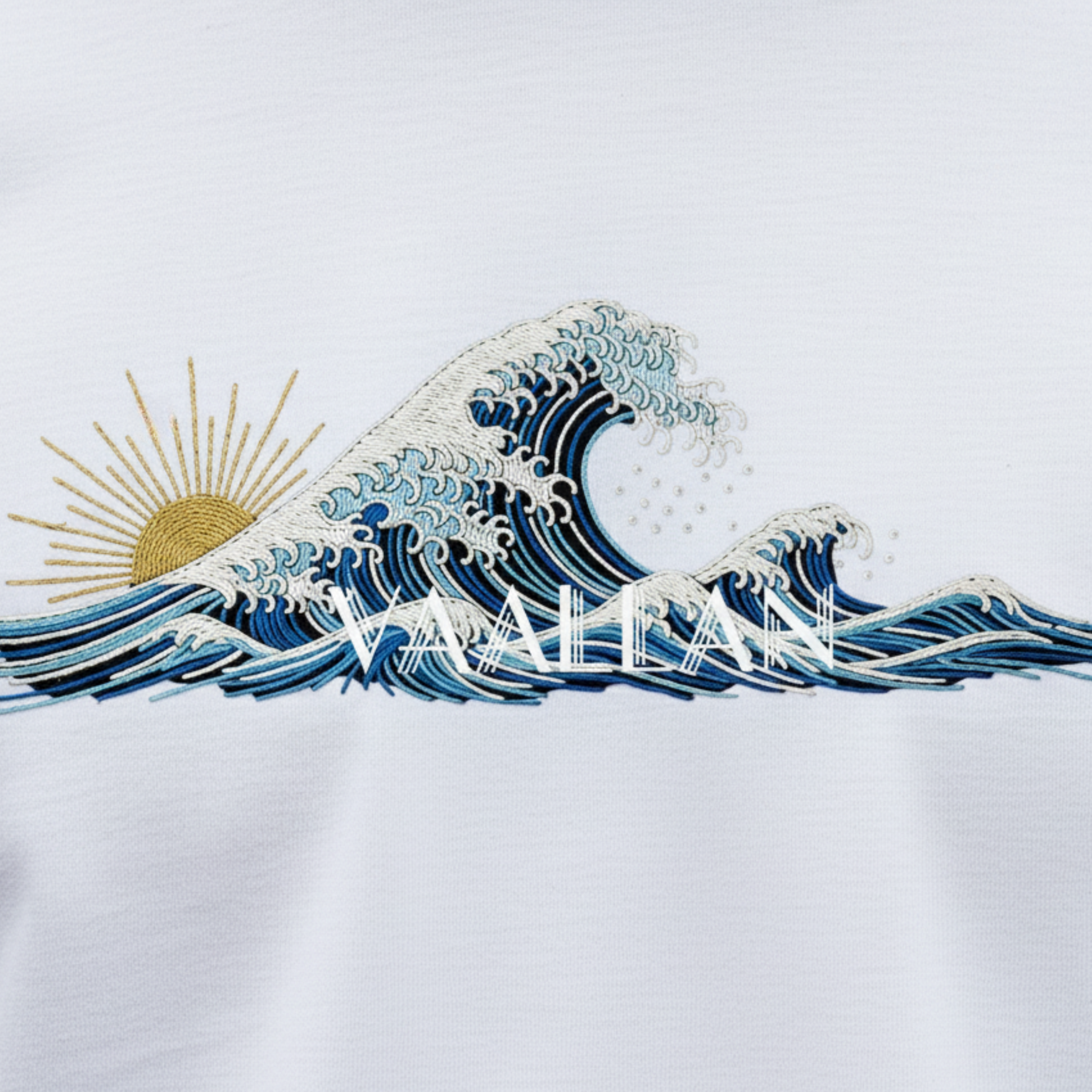 White Women Crop Top "The Wave" In Crew Neckline Short Sleeves