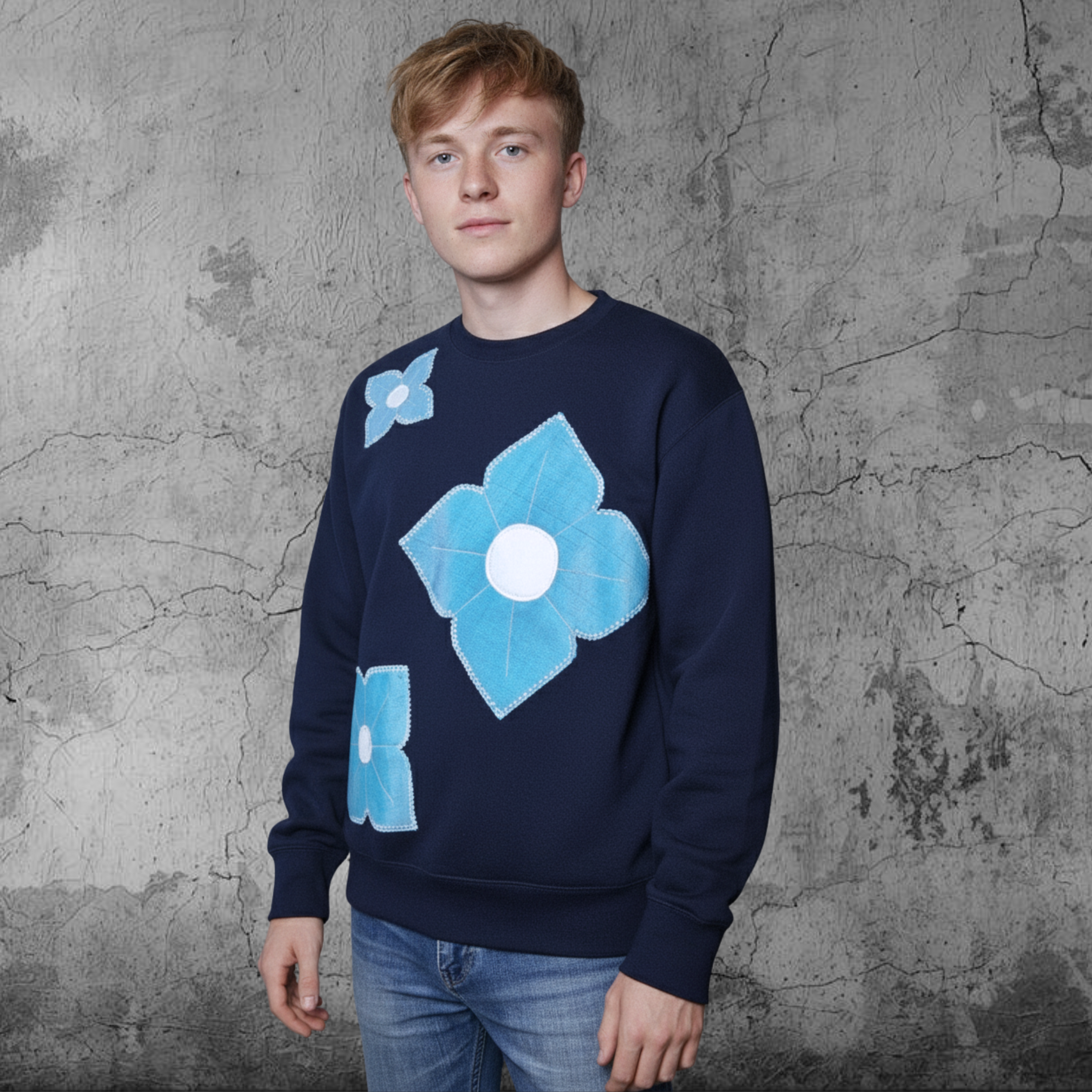 Men Navy Crew Neckline Top "Pka Chan" Long Sleeves Sweatshirt